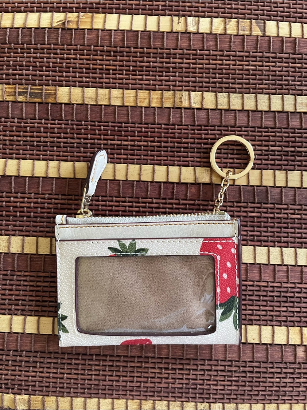 White Coach Nolita 19 Strawberry Print Shoulder Bag & Matching Wallet - Picture 4 of 11